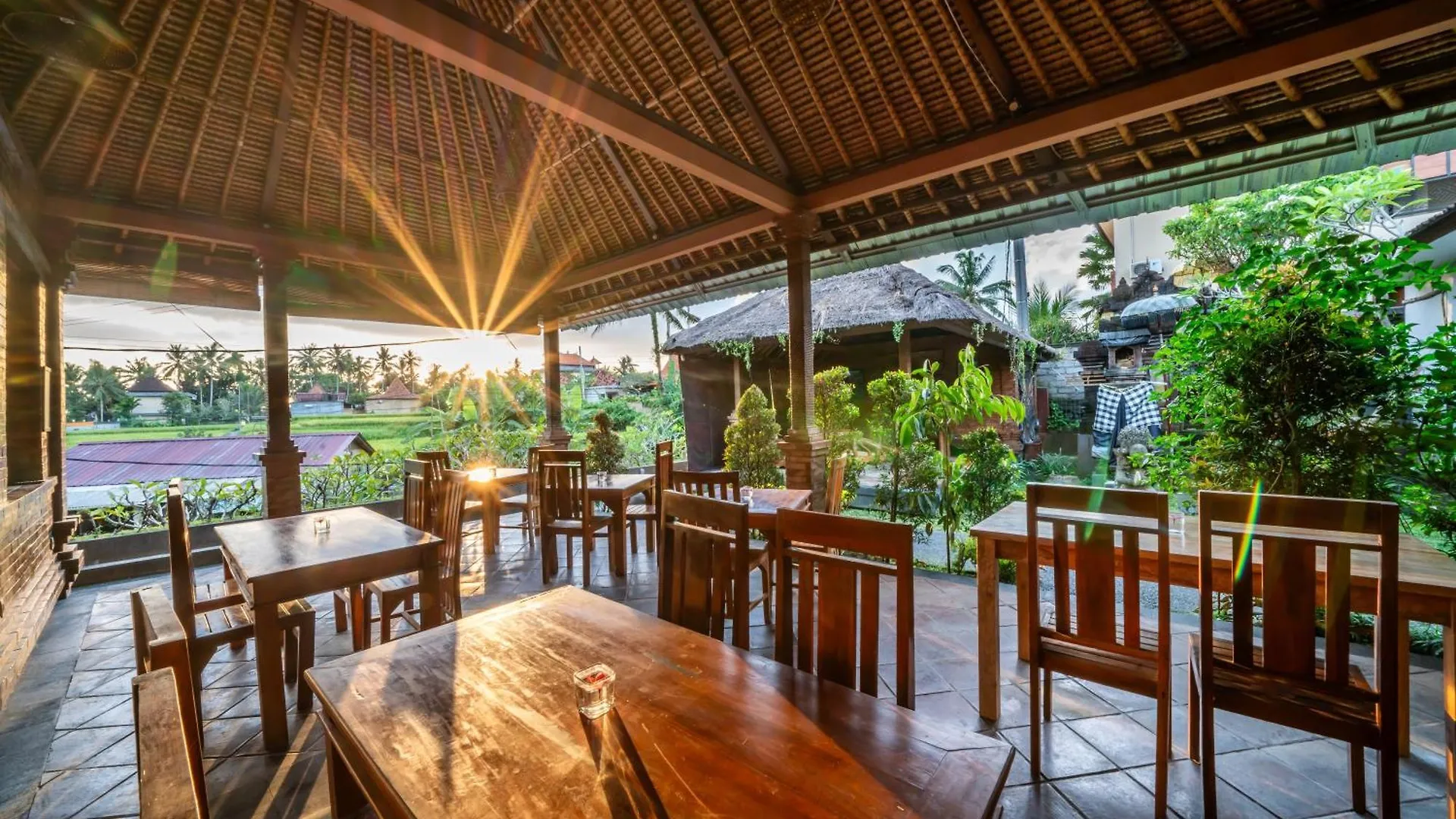 Hotel Uma Ubud 3*,